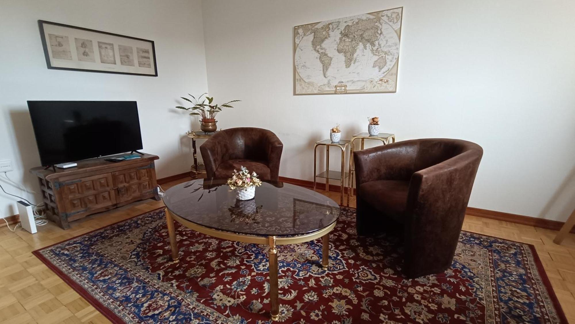 Helvetia 2 Zimmer Apartment Mit Parkplatz Zürich Eksteriør billede